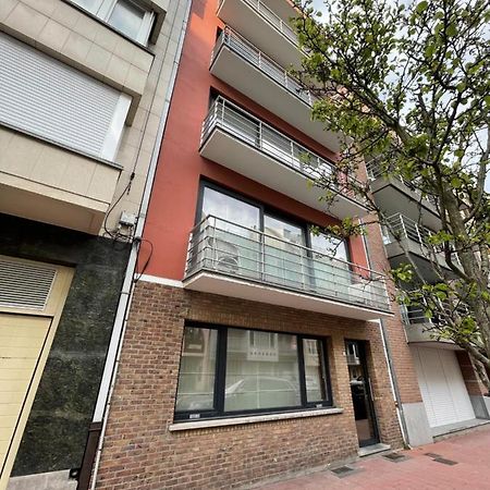 Lovely 2 Bedroom Appartment Near Knokke-Strand Beach Bar Экстерьер фото