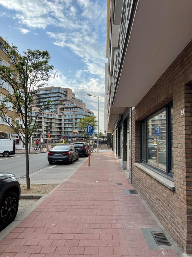 Lovely 2 Bedroom Appartment Near Knokke-Strand Beach Bar Экстерьер фото